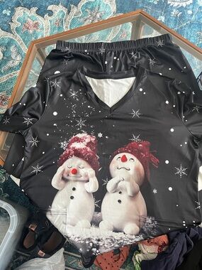 Black Snowman Pajama Set with Red Hats